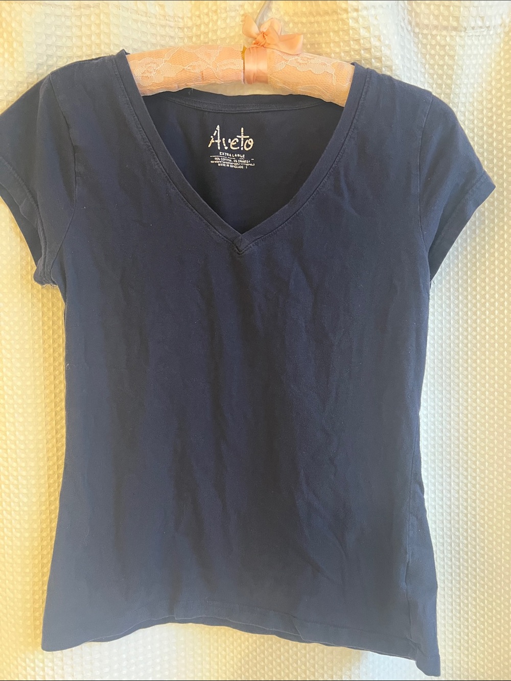 Aveto Women's Navy V-Neck Short Sleeve Tee